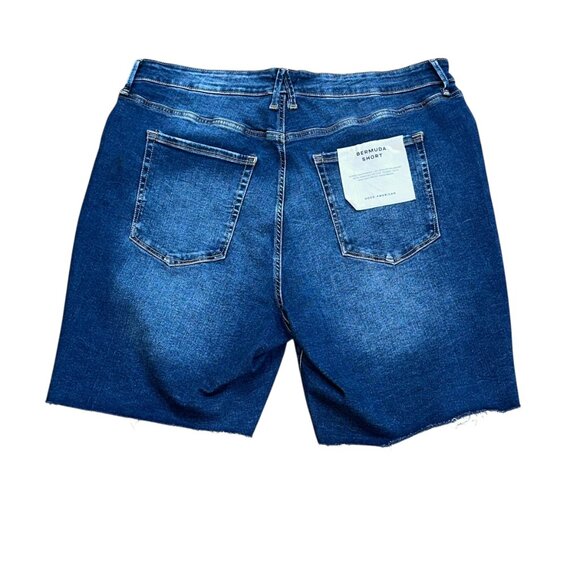 Good American Bermuda Denim Shorts Indigo 20-26 Plus Cut Off Distressed Mid Rise - Picture 3 of 10